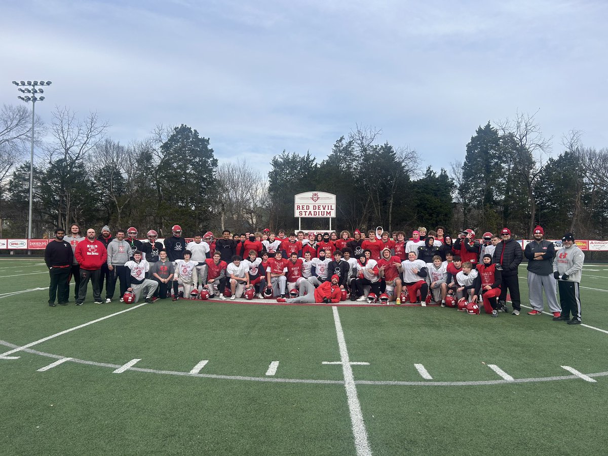 Halls High Football tweet media