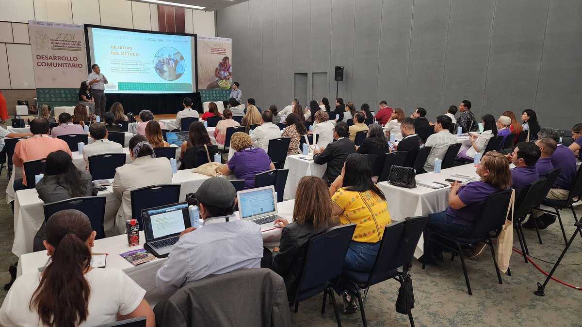 DIF_NMX's tweet image. ¡Iniciamos el 2º día del XXV Encuentro Nacional de Alimentación y Desarrollo Comunitario! 🌽

Construimos coordinadamente junto a los 32 Sistemas DIF un México 🇲🇽 solidario, nutritivo y con mejores oportunidades para las poblaciones más vulnerables 🫶🏽

#EncuentroDIFYucatán