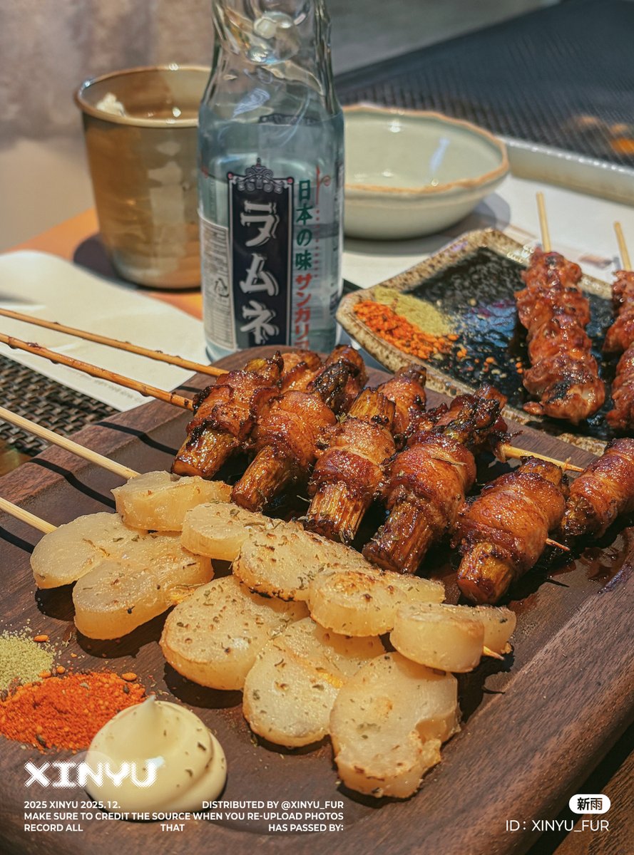 🍢 "즐거운 부산 여행! 무지무지 맛있었어!"

#FursuitEveryday #Fursuit 
#新雨めし