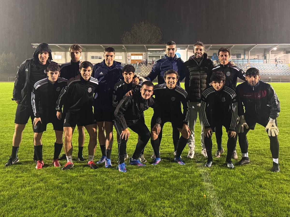afefutbol's tweet photo. 🤝⚽ VISITAS A VESTUARIOS
🗣️ AFE se ha reunido con las plantillas del Betis Deportivo, Alondras CF, CD Boiro y CF Noia para conocer las necesidades e inquietudes de los jugadores e informarles de la actividad y servicios del sindicato.
👏🏻 ¡Mil gracias por vuestra hospitalidad! https://t.co/VoOsjIbbt6
