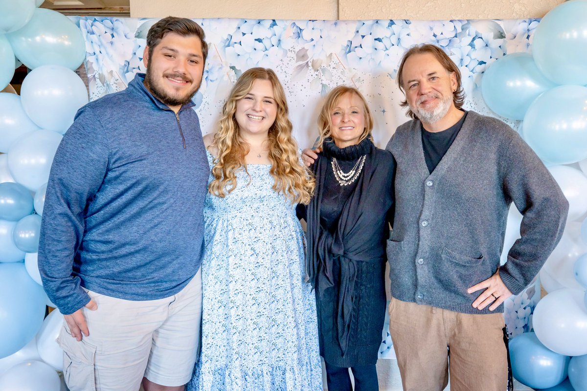 doubleTrocks's tweet image. Savannah &amp;amp; Vinny’s wedding shower from a couple of weeks ago!