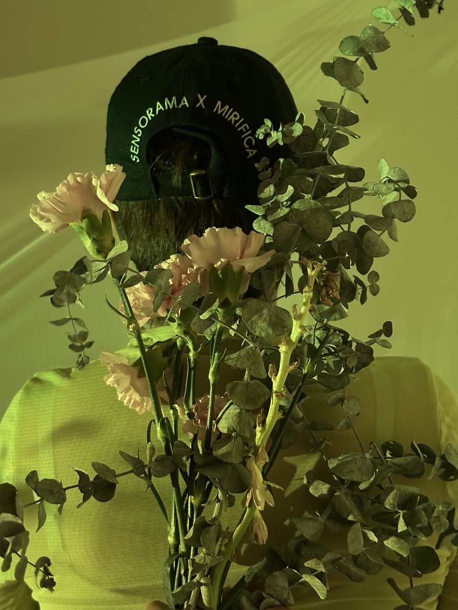 Sensorama_mx's tweet image. Relajarte, disfrutar, conectar contigo y darle forma a tu visión del futuro.
✨🔮🦋🌸✨

Experiencia Sensorial:
ManifestArte

🔗 Taquilla aquí: 
wa.link/wxyzyx

ℹ️ Más información:
cutt.ly/CtyrCfLY

Sueño, luego existo 
✨😎💭✨