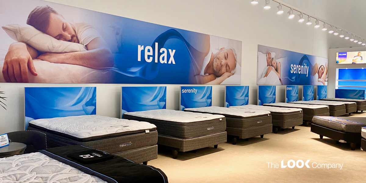 TheLookCompany1's tweet image. Fast installs, no wrinkles, fewer tools 🧰
SEG wall graphics simplify setup across stores—without sacrificing style.
Count on The Look Company for flawless execution 🔧
👉 Learn the best practices: hubs.li/Q03NVFm10
#StoreDesign #SEGGraphics #RetailSolutions #TheLookCompany