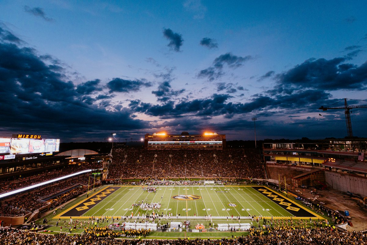 MizzouAthletics's tweet image. Join the #WillToWin and add your name to the @MizzouFootball 2026 season ticket waitlist using the link below!

🎟️: MUTigers.com/26FBTix

#MIZ 🐯