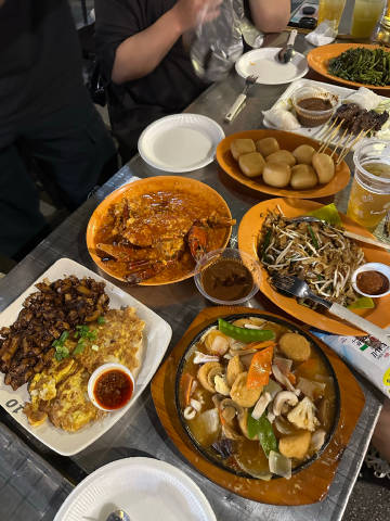 ChavanImran's tweet image. Enjoying the days of gathering with friends and tasting delicious food🤔