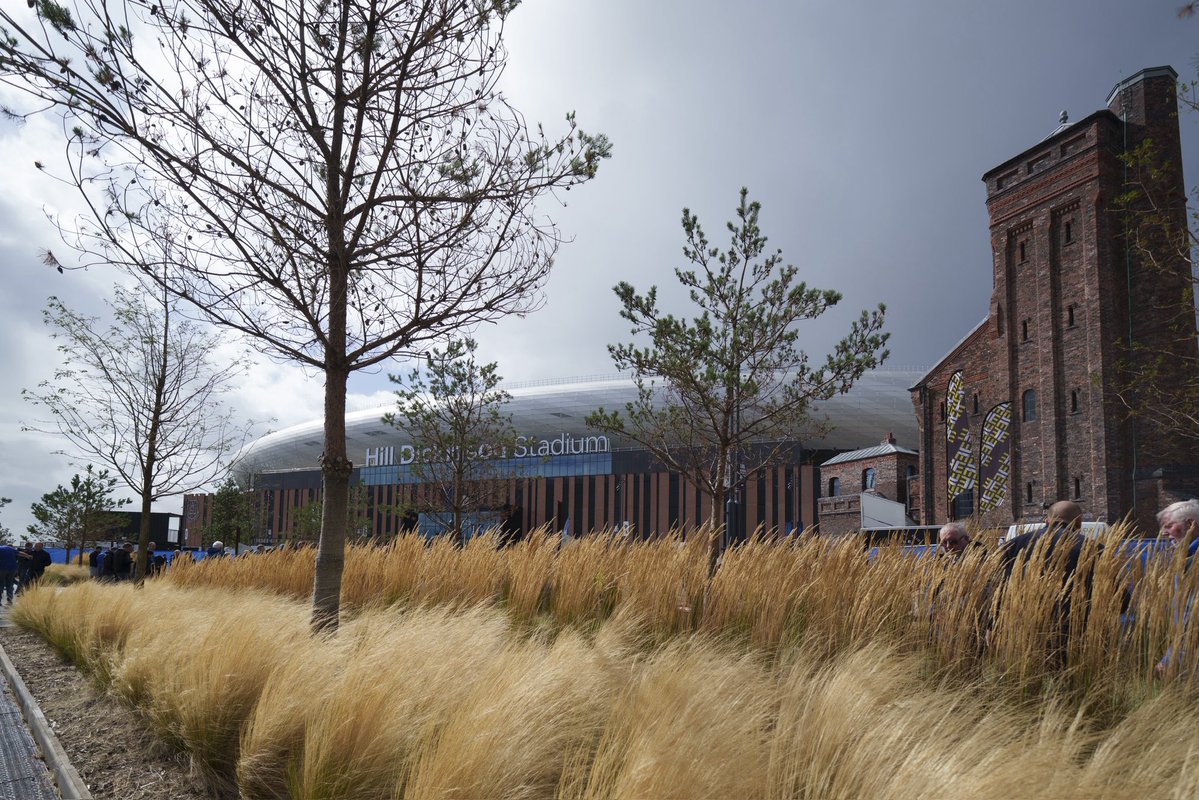 💙Everton will unveil a Gary Speed Memorial Bench at Hill Dickinson Stadium on Saturday

Everton in the Community staff will be based in the area around the bench before every home fixture for supporters who wish to talk, seek support, or learn more about the services available