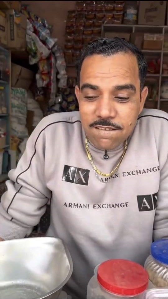 lkoabhishek's tweet image. अश्लील कंटेंट बनाने वाले शादाब जकाती को मेरठ पुलिस द्वारा बच्ची के इस्तेमाल के आरोप में गिरफ़्तार कर लिया गया है...

इसका कहना है कि अपनी बेटी और पत्नी के साथ ही कंटेंट बनाता है...छोटी बच्ची के साथ घटिया कंटेंट बनाने में चपटी धरती के इसके जैसे लोगों को शर्म भी नहीं आती ।