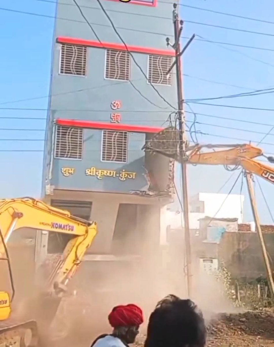 absar1238's tweet photo. ये इश्क़ नही आसाँ बस इतना समझ लीजिए।
इक आग का दरिया है और डूब के जाना है। https://t.co/rSTuCJg3Jw