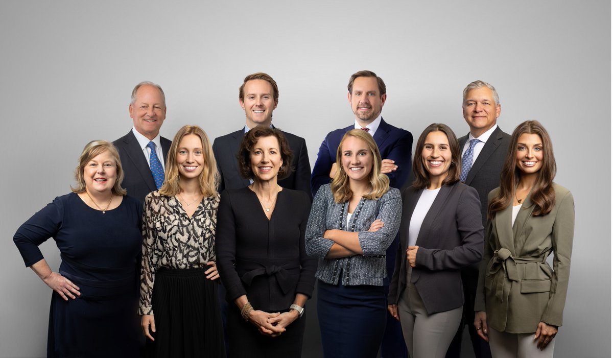 CPPolettiMS's tweet image. Happy Thanksgiving from the Nashville Legacy team 🦃

Wishing you a wonderful day filled with good company, good food, and plenty to be thankful for.