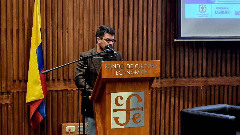 secredistmujer's tweet image. #AEstaHora participamos en #Revbeladas. Del silencio a la escena, un espacio liderado por la #SDMujer y @CulturaenBta para reconocer a las mujeres que, desde las artes, la cultura y el deporte, transforman imaginarios y rompen estereotipos de género. 💜✨