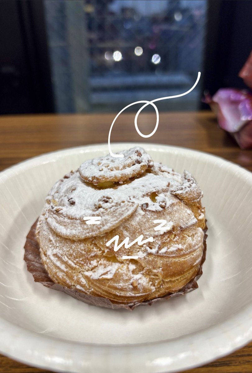 初日を終えました！
ご来場頂きありがとうございました✨
ほっとする間もなく明日がやってきます、ひぇ！
全員で楽しむぞー！！✊
#舞台芸術学院　#秋エチュ