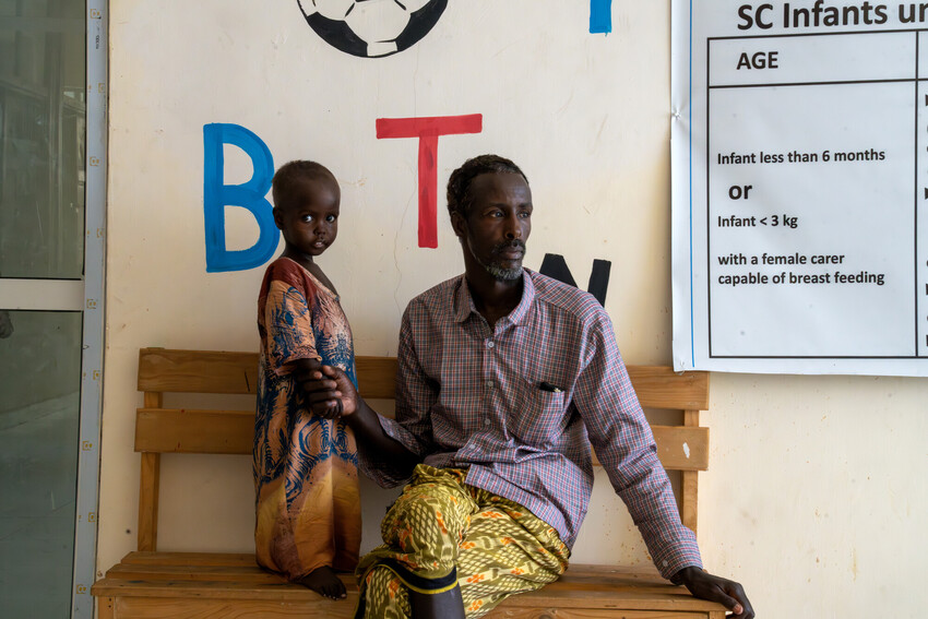 Concern's tweet image. For the second year in a row #Somalia has topped the Global Hunger Index. 

Environmental issues are major contributors including one-in-a-lifetime flooding over the last two years and repeated failed harvests. 

But the other significant driver of hunger is conflict – the result…