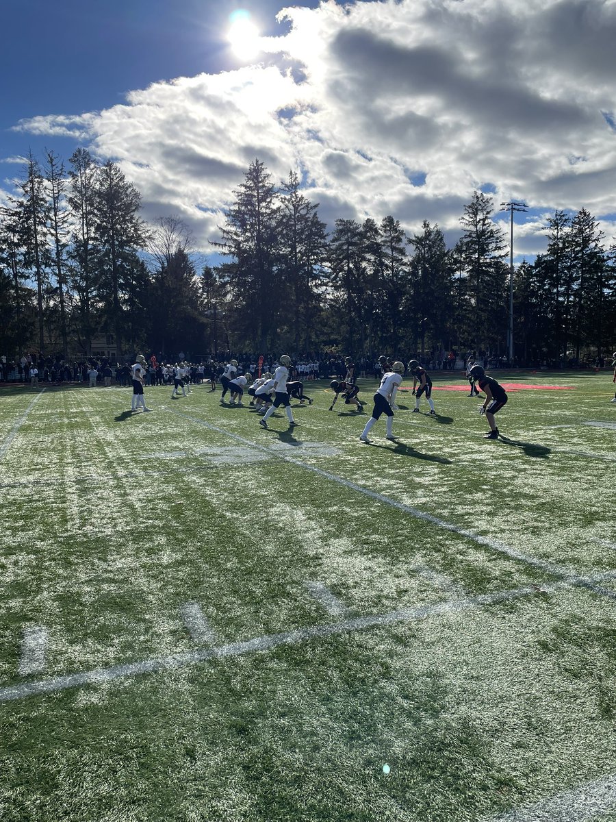 ostrowskyauthor's tweet photo. @GlobeSchools Needham down 20-6 late 3rd quarter https://t.co/1hWar3xG2G