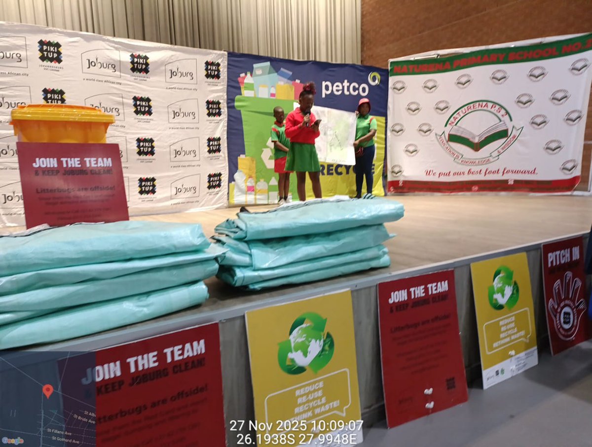 CleanerJoburg's tweet image. Jozi! FUN from today&apos;s PETCO and Pikitup Schools Environmental Adventure Programme with our MMC EISD @JackSekwaila supporting #ReduceReuseRecycle #SaveThePlanet @CityofJoburgZA 💚♻️🌍🗺️🏆✅