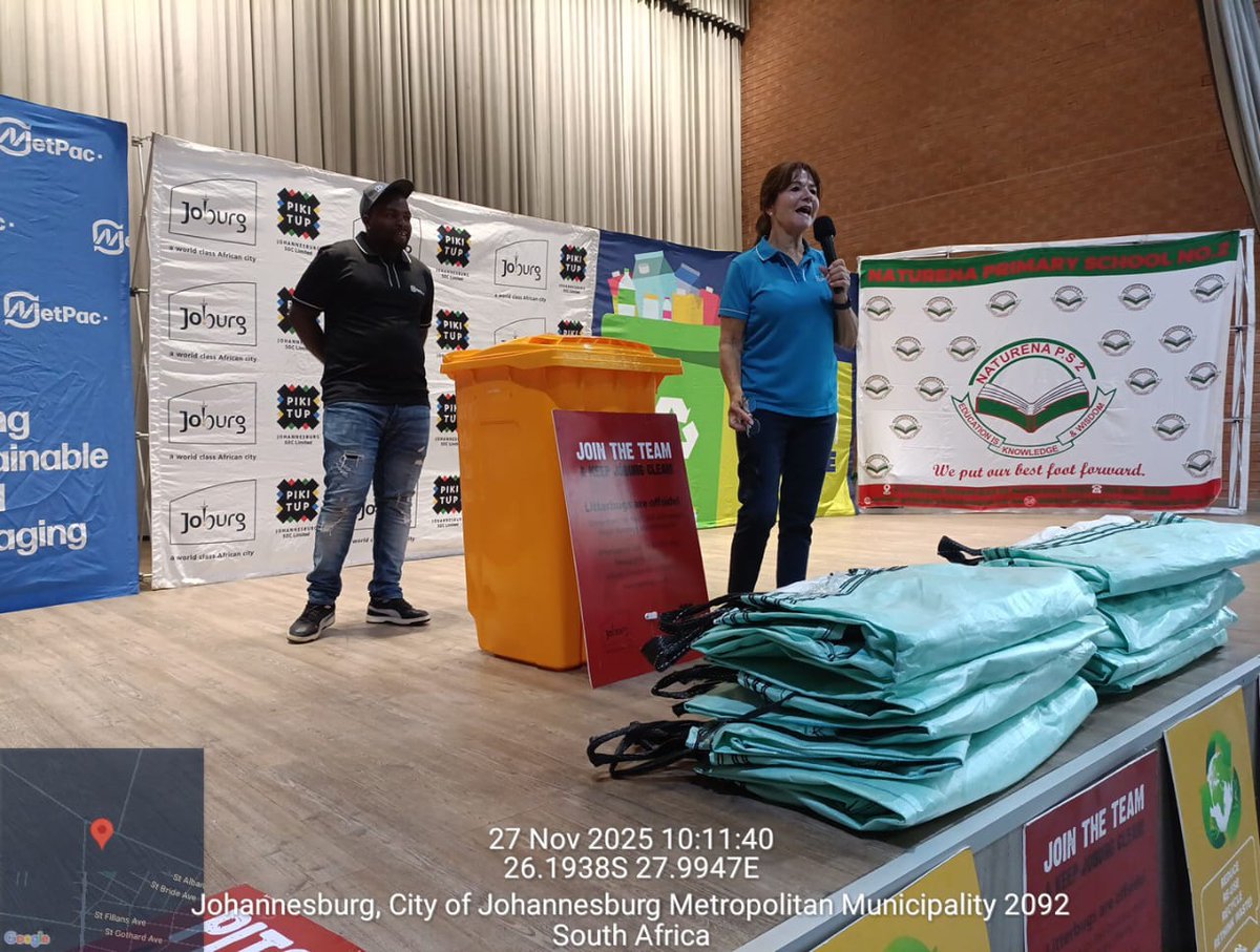 CleanerJoburg's tweet image. Jozi! FUN from today&apos;s PETCO and Pikitup Schools Environmental Adventure Programme with our MMC EISD @JackSekwaila supporting #ReduceReuseRecycle #SaveThePlanet @CityofJoburgZA 💚♻️🌍🗺️🏆✅