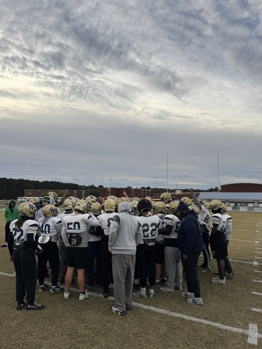 Thankful for Thanksgiving practice!🦁 

7pm tomorrow night, be there!!! 

<a href="/JDNsports/">Chris Miller</a>