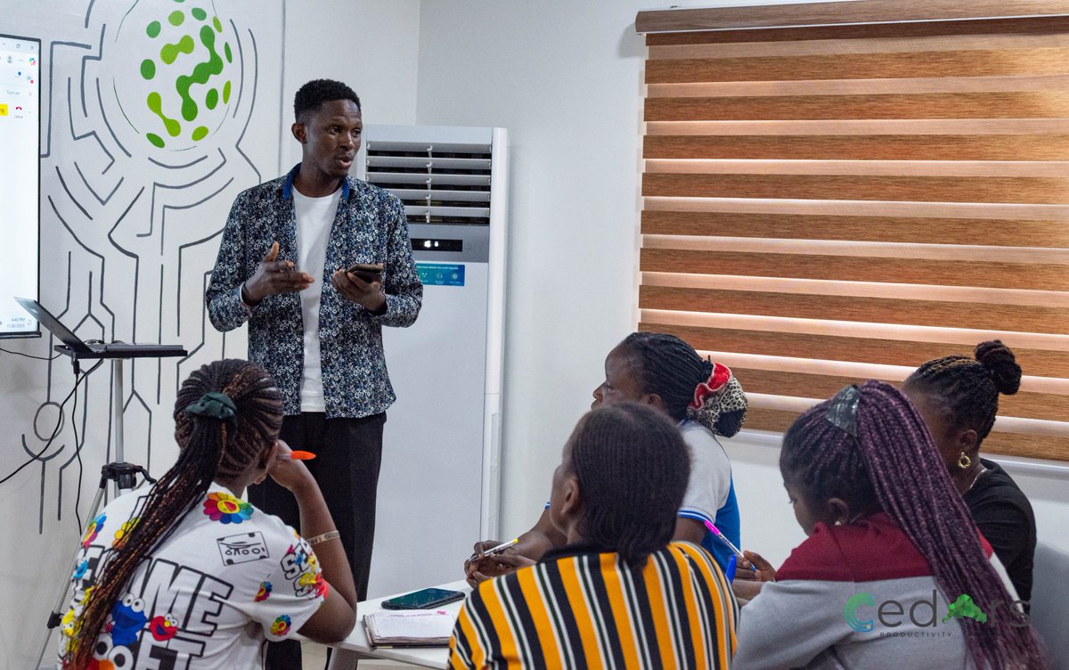 thisiscedars's tweet image. and connectivity devices to modernise learning spaces.
• Leveraging top digital platforms like Google Classroom, Nearpod, Kahoot, Quizizz, etc., for engaging lessons and assessments.
• Smart digital tools for lesson planning and organisation, such as PlanbookEdu and Evernote.