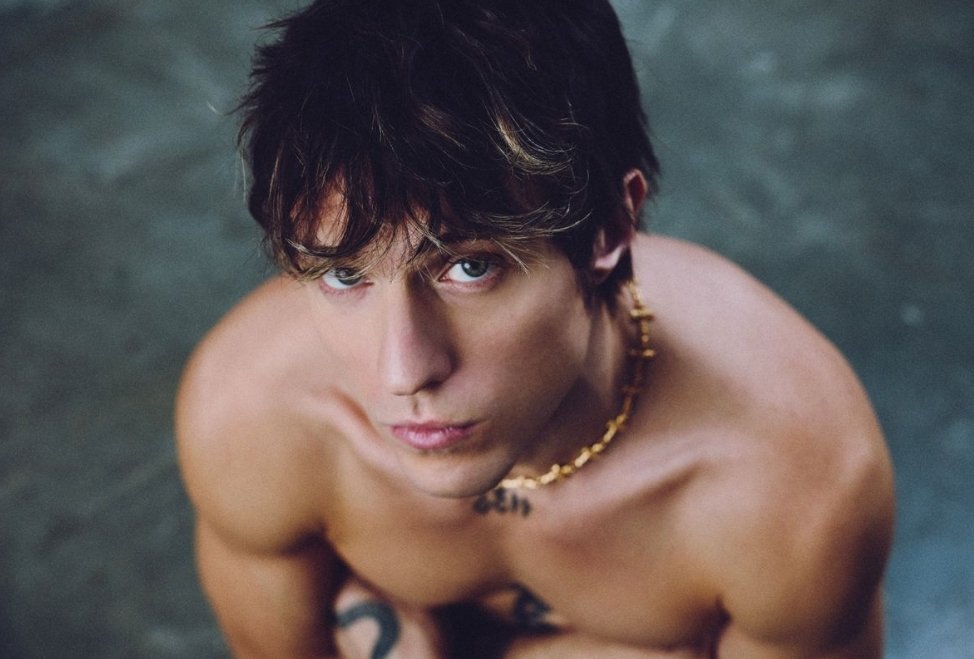 iramaspace's tweet image. ma vogliamo parlare del servizio?