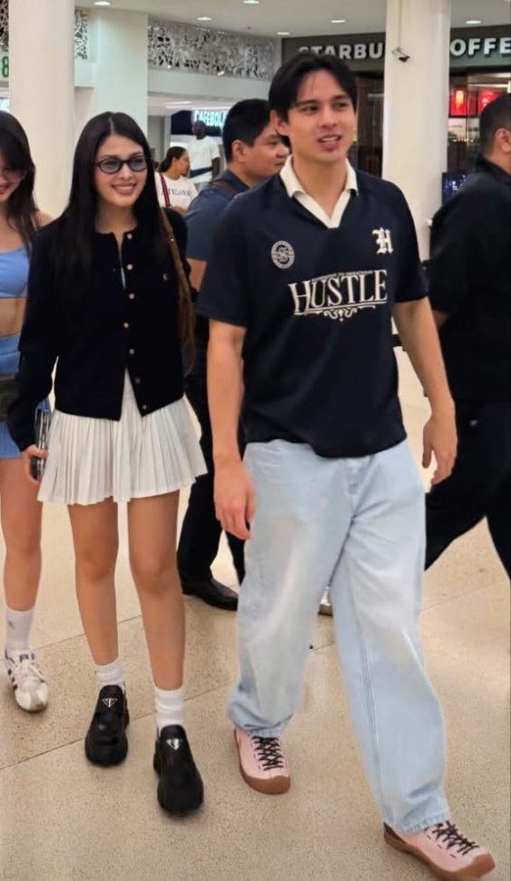 abclementine_'s tweet image. azralph???