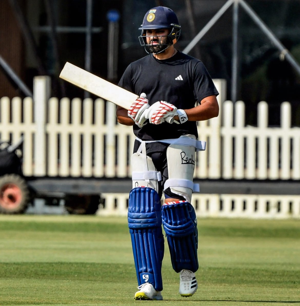 ImTanujSingh's tweet image. THE HITMAN ROHIT SHARMA IN TODAY&apos;S PRACTICE AT RANCHI. 🐐