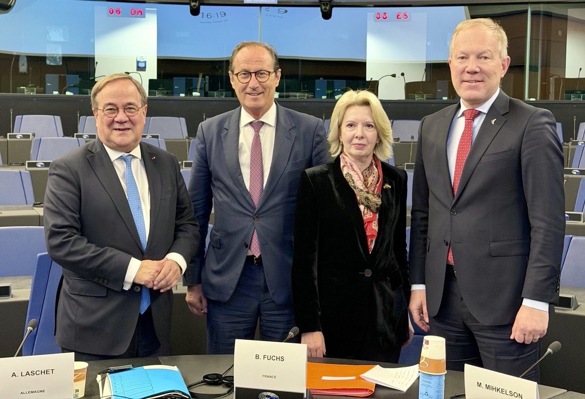 bruno_fuchs's tweet image. J’ai lancé aujourd’hui à Strasbourg la 1er réunion de la Conférence européenes des présidents des commissions affaires étrangères.

Objectif : renforcer la cohésion et la puissance de l’Europe pour que notre futur ne se décide pas ailleurs !!🇩🇪🇪🇪🇱🇻🇬🇧🇪🇸🇵🇹🇫🇮🇩🇰🇫🇷