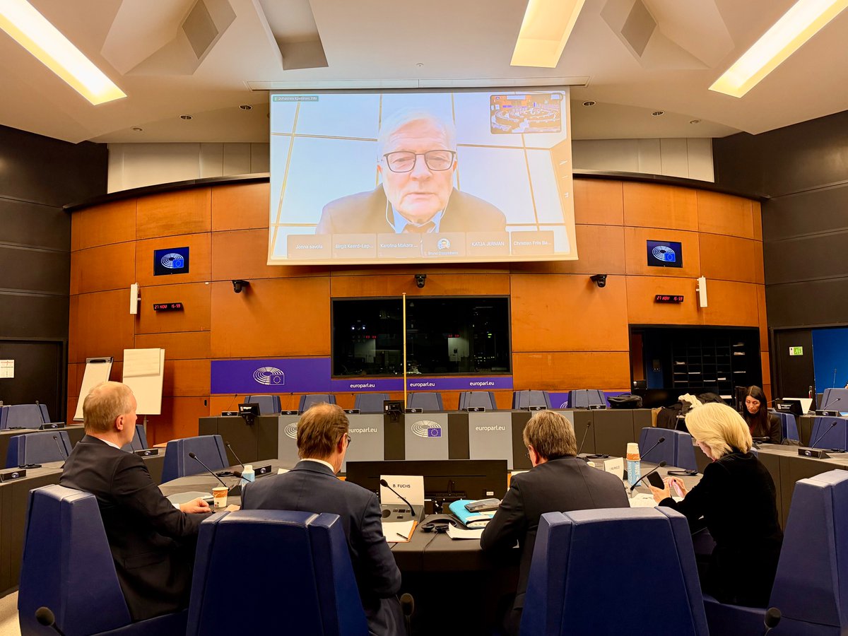 bruno_fuchs's tweet image. J’ai lancé aujourd’hui à Strasbourg la 1er réunion de la Conférence européenes des présidents des commissions affaires étrangères.

Objectif : renforcer la cohésion et la puissance de l’Europe pour que notre futur ne se décide pas ailleurs !!🇩🇪🇪🇪🇱🇻🇬🇧🇪🇸🇵🇹🇫🇮🇩🇰🇫🇷