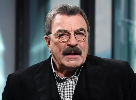 🚨BREAKING: Hollywood icon Tom Selleck just said, "I refuse to debate gun control with anyone who believes men can have babies." 

Thoughts?
