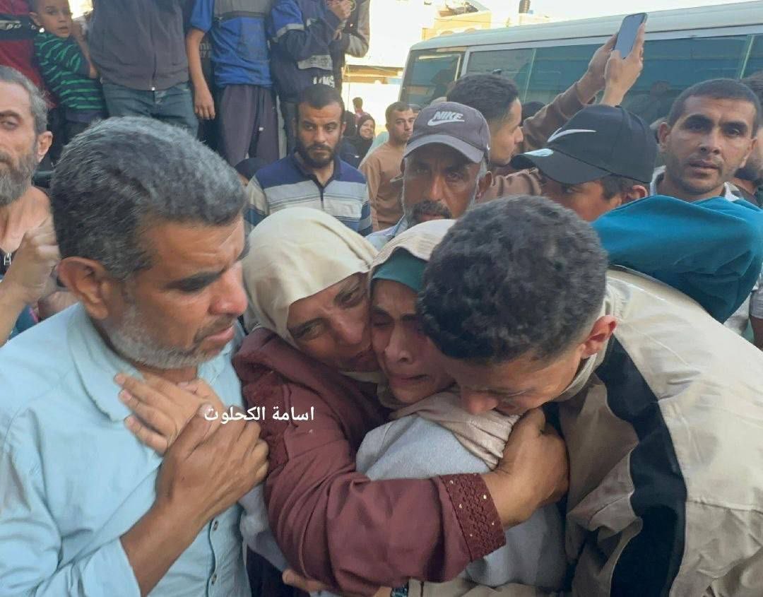 warfareanalysis's tweet image. ⚡️BREAKING

Gaza sources: Palestinian hostage nurse Tasneem Al-Hams, the daughter of hostage Dr. Marwan Al-Hams, has arrived in the Gaza Strip following her release from the occupation’s prisons.