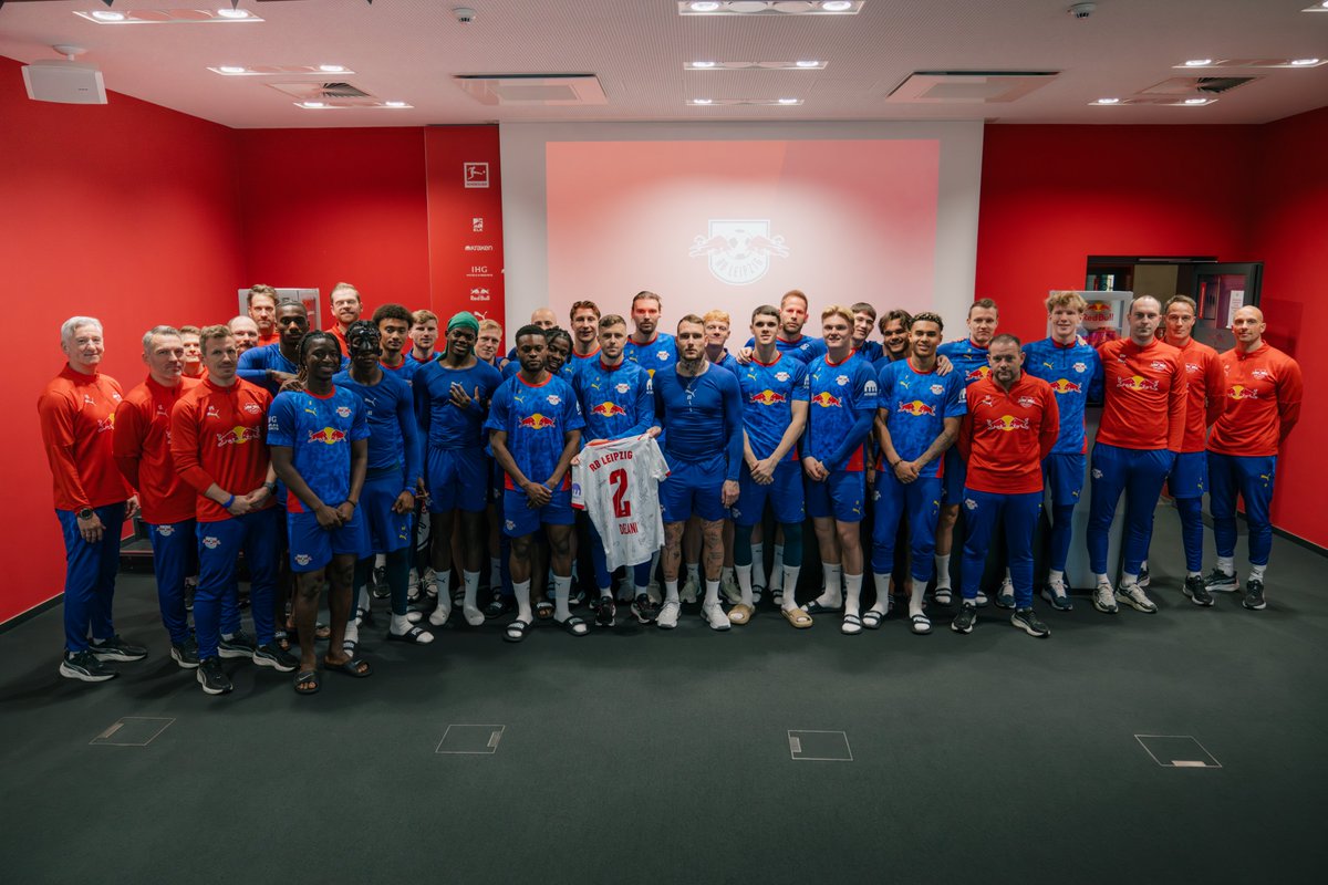 Stay Strong, Familie Diekmeier! ❤️🤍
Wir stehen an eurer Seite und unterstützen die Trikot-Auktion der Stiftung #legenden_fuerleben.
Der Erlös geht an die Krebsforschung – für Delani und alle, die kämpfen.

🔗 gofundme.com/f/krebsforschu…