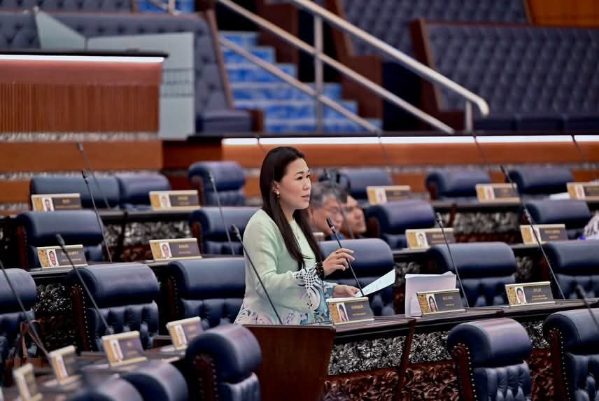 TOKMATCOMMS's tweet image. Menjawab soalan dpd YB Puan Wong Shu Qi, Ahli Parlimen Kluang yg bertanyakan tentang usaha segera yg diambil Kerajaan utk membantu rakyat 🇲🇾 yg terkandas di Selatan Thailand susulan banjir yg melanda.

Soalan dijawab semasa Waktu Pertanyaan2 Menteri (MQT) Dewan Rakyat pagi tadi.