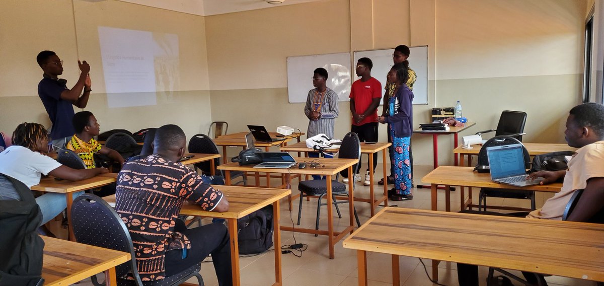 InkubaA's tweet image. CATS Hackathon 2025, Burkina Faso
Teams discussing projects
#catshackathon #CardanoCommunity #cardanoafricasummit