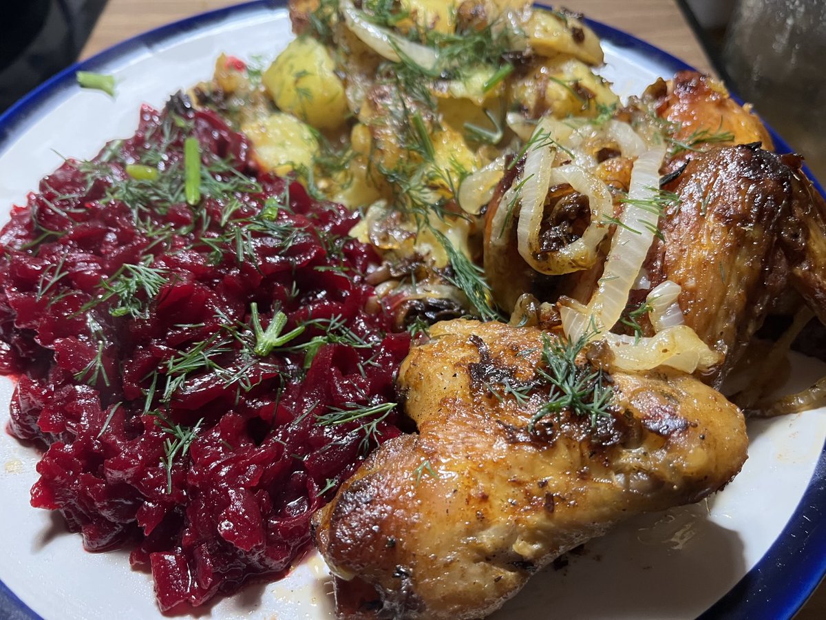 ⁦<a href="/gregor_konop/">ɢʀᴇɢᴏʀ</a>⁩ Prawdziwe Żuławskie buraczki podsmażane na masełku, miodzie, czosnku z padlinką ktorą Czarna Morda przyniósł z nad Nogatu👊🏽