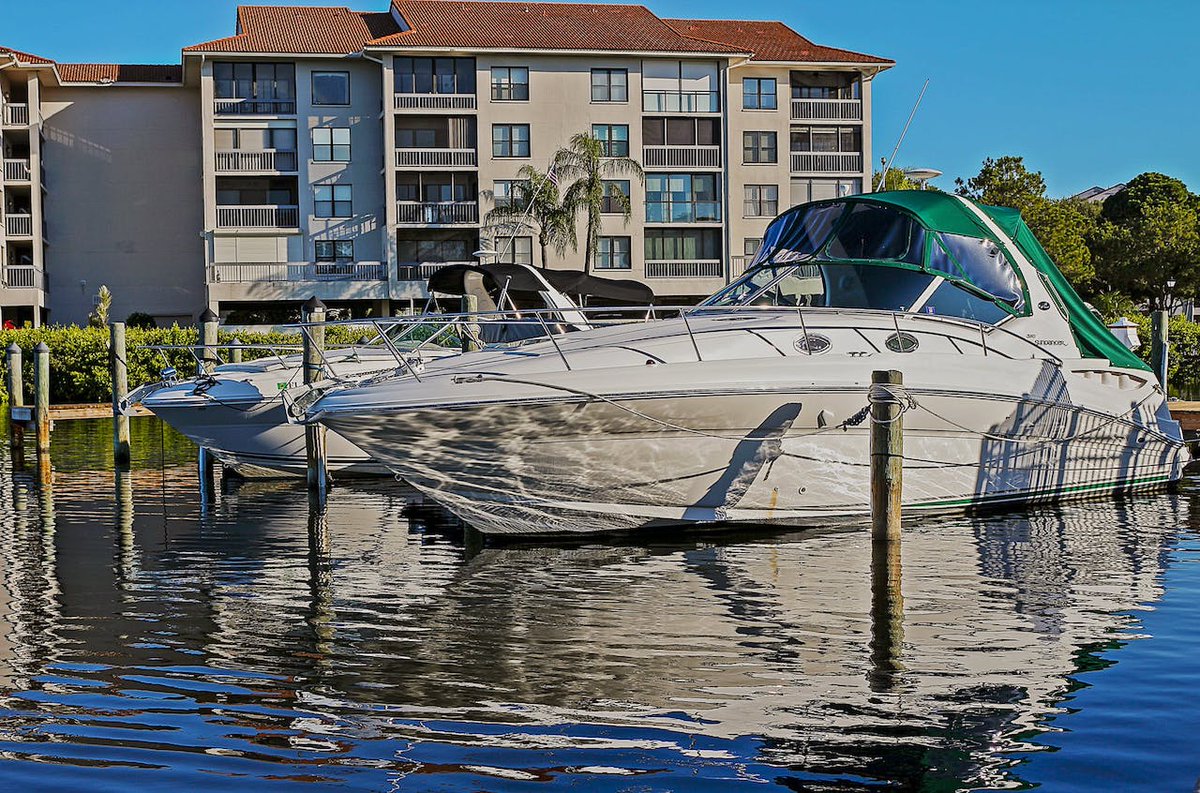 DuncanSeaSRQ's tweet image. 🌊 Docking gets easier when you understand the tides. Learn the best times to dock and how to adapt to changing water levels for a smoother, safer trip.
Read more: hubs.li/Q03VY3Vm0
#DuncanSeawall #DockingTips