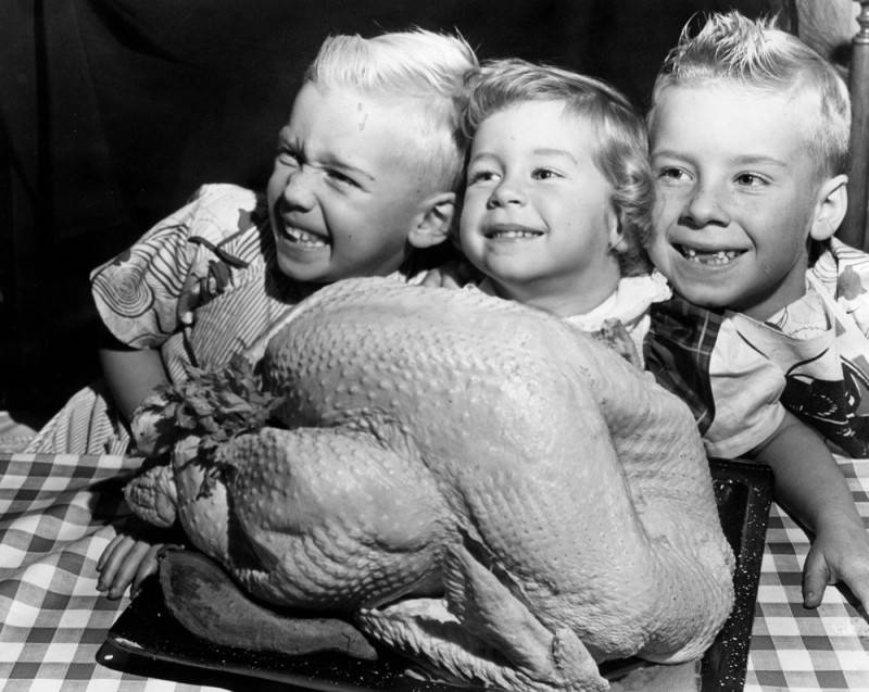 LAPublicLibrary's tweet image. The Library will be closed on Thursday, November 27 &amp;amp; Friday, November 28, 2025, in observance of Thanksgiving. Visit us online at lapl.org.

[1950] The three Fowler children look happily, with great anticipation, over the turkey they selected.
