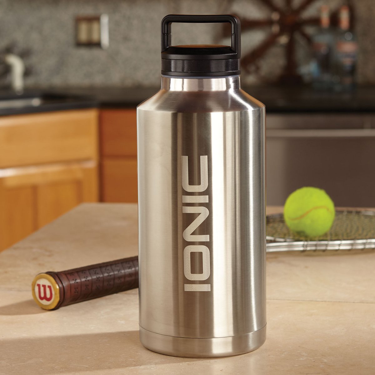 Do you want to get your logo on some awesome promotional items? Check out the latest collection of branded products. amp.fyi/-/lS3EdJBd #promoideas #pullovers #jackets #growlers