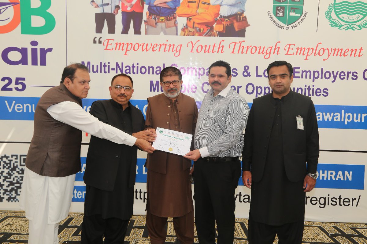PTEVTACareers's tweet photo. @BahawalpurGct Honored by the presence of Chief Guest Syed Zafar Sharif President Bahawalpur Chamber of Commerce &amp; Industry. https://t.co/uT7vKflwFP