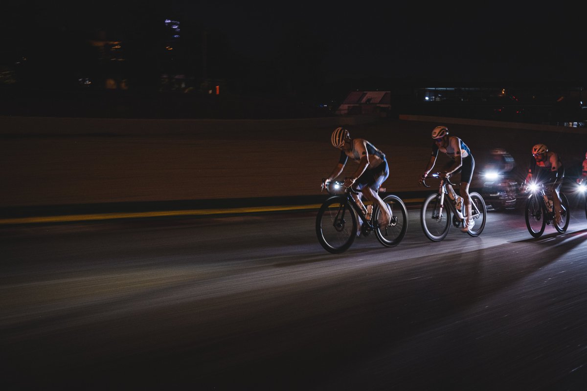 Inscripcions obertes per a les 24h en bici al <a href="/Circuitcat_cat/">Circuit de Barcelona-Catalunya</a>!!!
Amb oferta especial #BlackFriday!! 🖤

👉inscripciones.rpmsports.es/es/evento/muss…