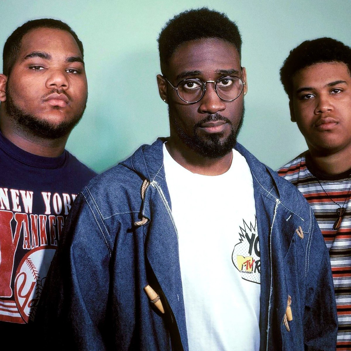 De La Soul release their highly anticipated 10th studio album "Cabin In The Sky". The album marks a meaningful new chapter for the group and arrives with the unmistakable energy of artists who continue to contribute powerfully to the culture.
#UbuntuFM #HipHop @wearedelasoul