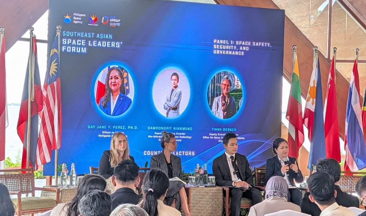 SWFoundation's tweet image. SWF thanks all who joined our APRSAF 2025 side event launching the 2nd Edition of the Handbook for New Actors in Space! Grateful to our speakers for advancing responsible and sustainable space operations. bit.ly/49wuPHb
 #APRSAF #SpaceSustainability