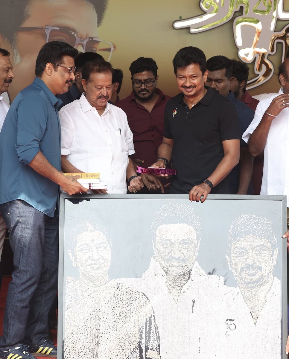 கழக இளைஞர் அணிச் செயலாளர்- மாண்புமிகு துணை முதலமைச்சர்
<a href="/Udhaystalin/">Udhay - தமிழ்நாட்டை தலைகுனிய விடமாட்டேன்</a>  அவர்களின் பிறந்தநாளை முன்னிட்டு, கழக துணைப் பொதுச் செயலாளர், முன்னாள் அமைச்சர், மாண்புமிகு முனைவர்
<a href="/KPonmudiMLA/">Dr.K.Ponmudy</a>  எம்.எல்.ஏ அவர்களுடன் நேரில் சந்தித்து வாழ்த்து தெரிவித்தேன்.  

#HBDUdhay