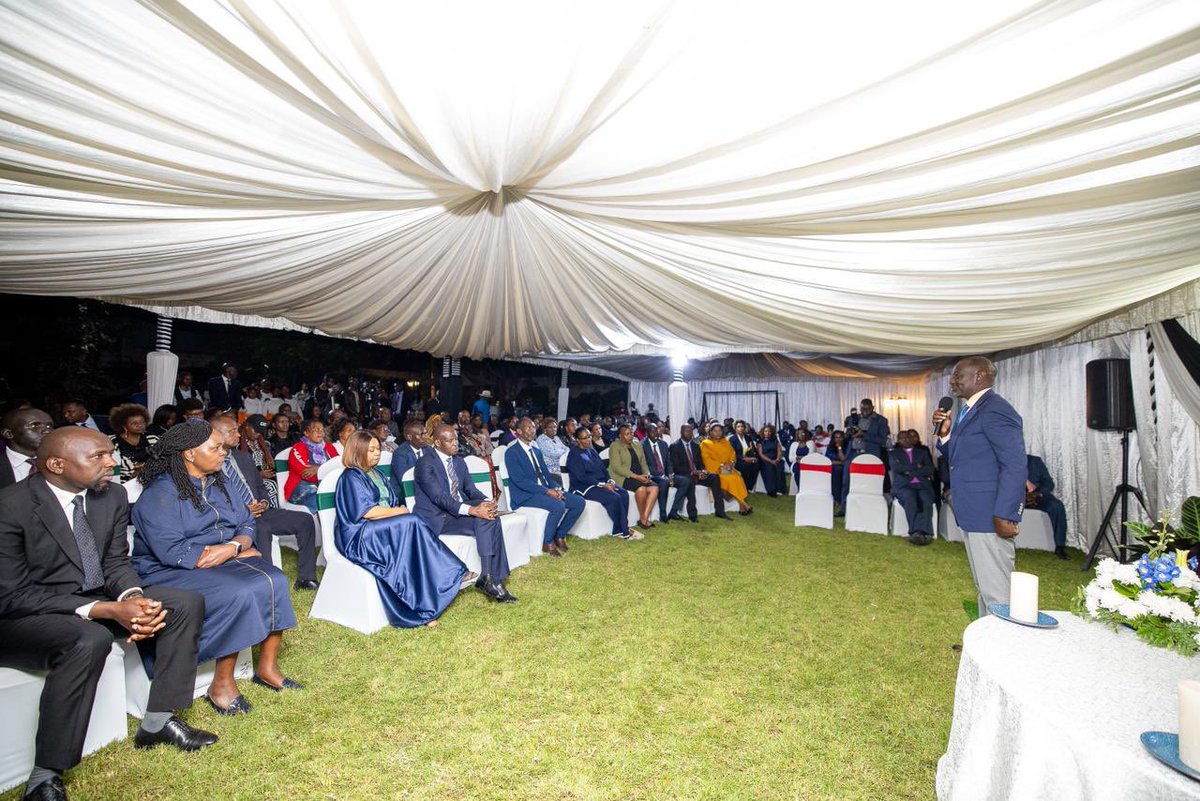 WilliamsRuto's tweet image. Richie Mweka was an intelligent and hardworking gentleman with a warm personality. 

We celebrate his life and the many memories that he leaves behind.

My friend Michael Munyao, your family and friends are in our prayers at this sad moment.

Poleni Sana. Rest In Peace, Richie.