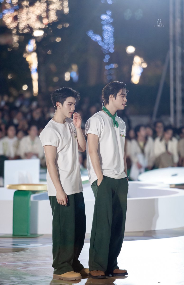 Size diff ㅠㅠㅠㅠ

OishiClub GFSN
#OishiClubxGeminiFourth
#Gemini_NT #Fourthnattawat 
#GeminiFourth #เจมีไนน์โฟร์ท