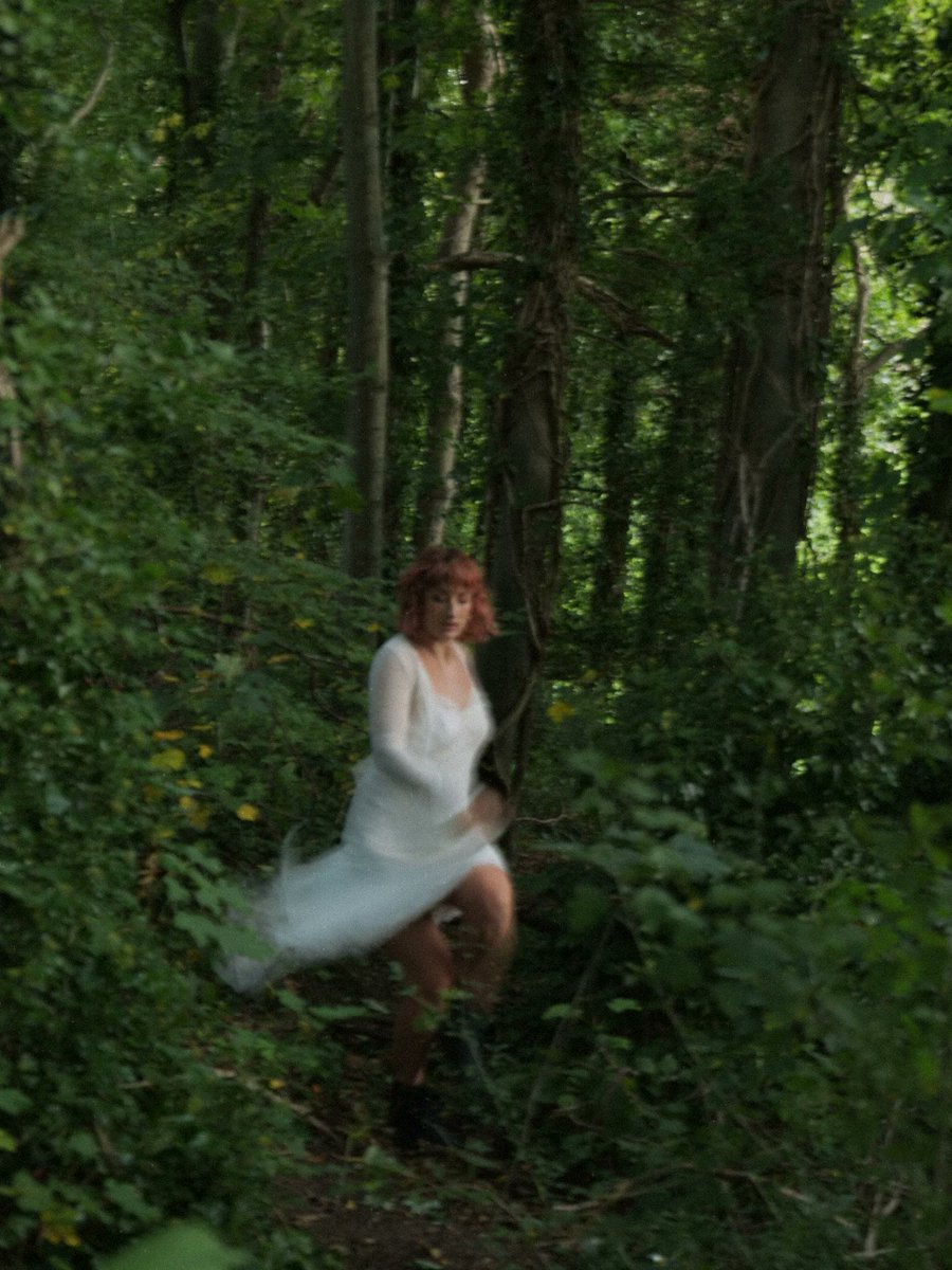 EmilyMagpieYEAH's tweet photo. We have one last release for you this year - the @DjFrenic remix of The Changeling is out 5.12 and it's a delish triphop daydream ✨
📷 Milly Rustom
https://t.co/xb09x4Hbl6 https://t.co/rn5DRZ1bbc