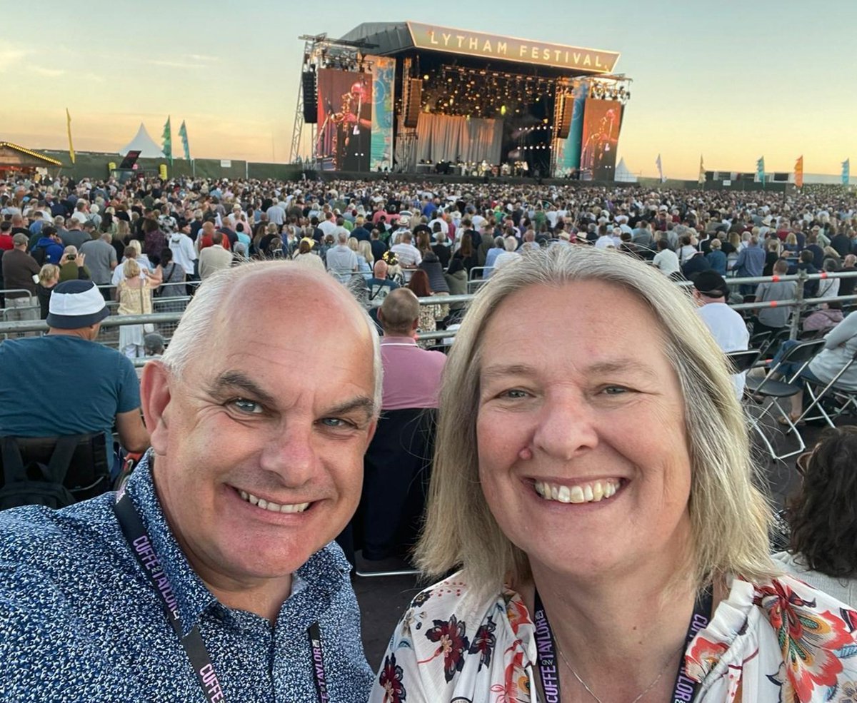 Tim Dixon tweet media