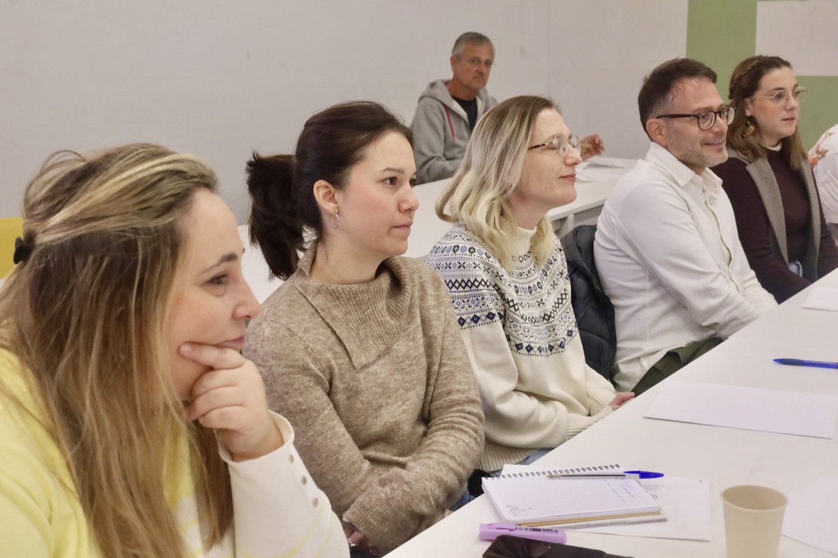 FundacioIdea's tweet image. Avui la Sara Robles ha assistit a la formació de captació de fons impartida per la Irene Borràs de Plataforma Vàlua.

#FundacióIdea #PlataformaVàlua #Formació #Fundraising #CaptaciódeFons #Sabadell #VallèsOriental