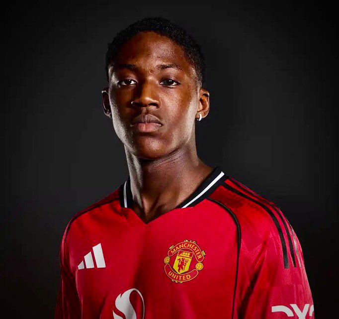 Utdtruthful's tweet image. 🚨🗣️ Paul Scholes: “One of the most disappointing things for me is Kobbie Mainoo not being involved in this Manchester United team because we saw how good he was 18 months, 2 years ago”. #MUFC [Sky]