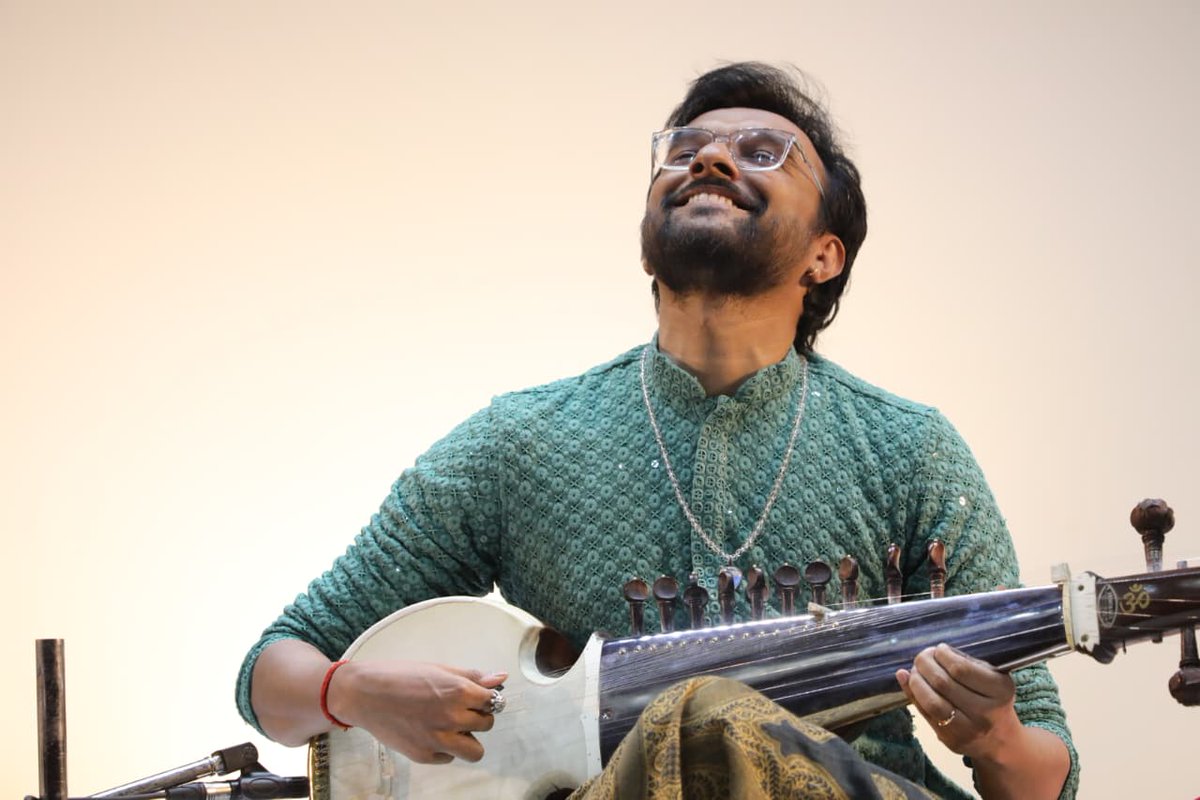 cdriacademy's tweet image. Melodic moments at the 33rd NCP! 🎶
A wonderful performance by Abhishek Borkar and Yashwant Vaishnav at @CSIR_CDRI .
#NCP2025