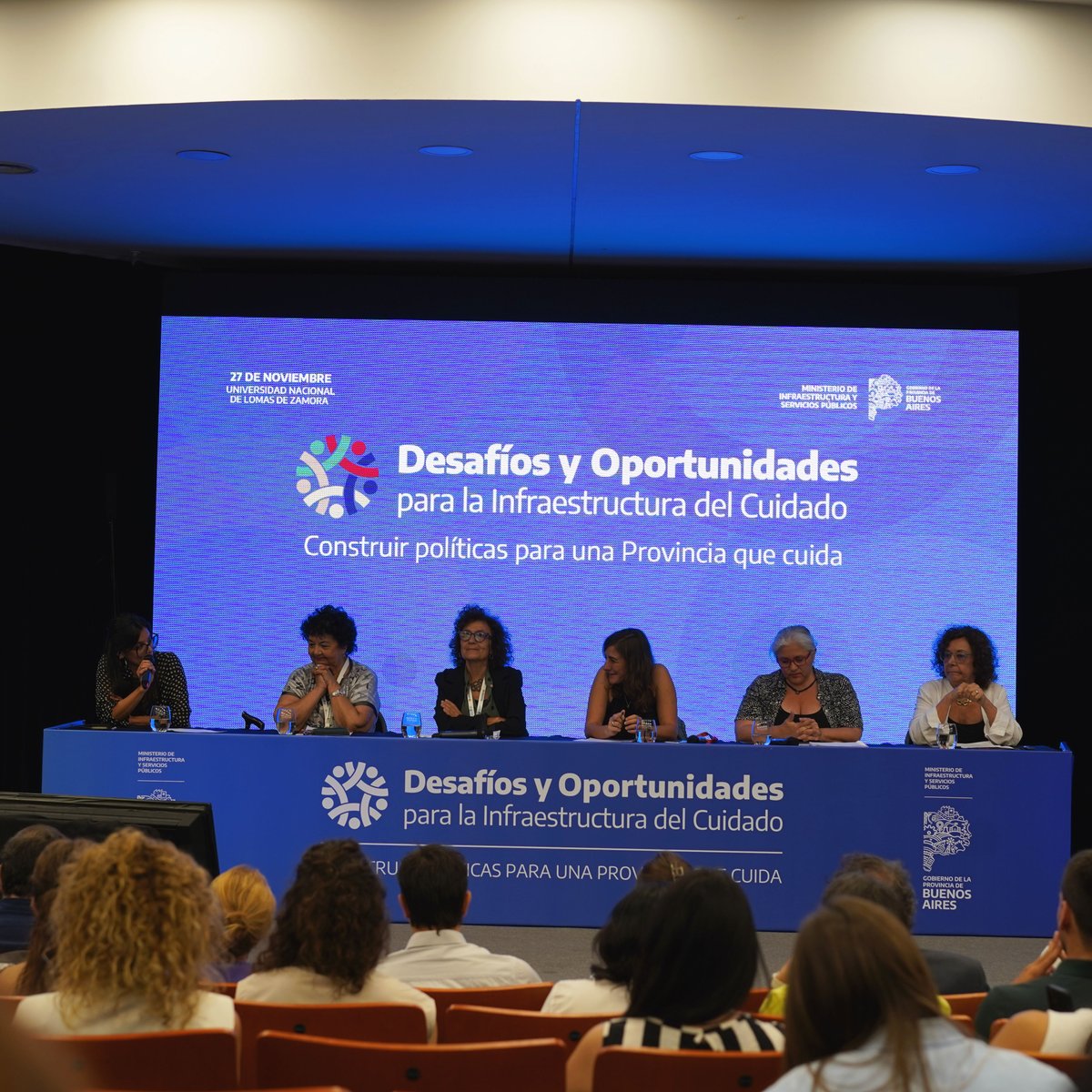 Hoy recibimos en la UNLZ a <a href="/gkatopodis/">Gabriel Katopodis</a> , ministro de Infraestructura bonaerense, para abrir juntos el encuentro “Desafíos y oportunidades para la Infraestructura del Cuidado”.
También nos acompañaron <a href="/fotermin/">Federico Otermín</a>, intendente de Lomas de Zamora, y <a href="/MerContreras_/">Mercedes Contreras</a> , directora