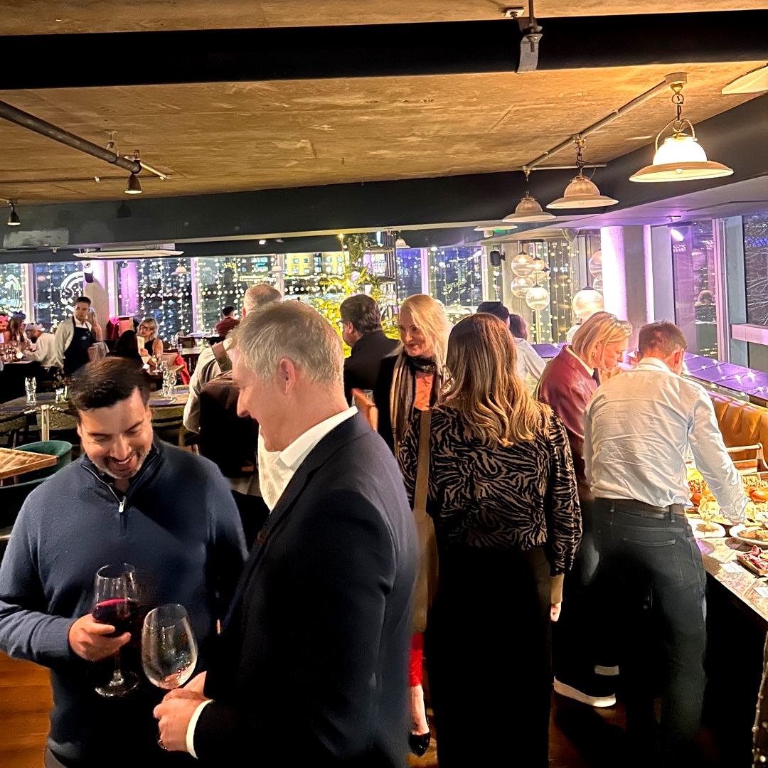 Introhive's tweet image. Thanks to all who joined us at The Oyster Shed for our Winter Wine Down event! 🥂🎄 Great conversations to kick off the season. Before we all get swept into next year’s events calendar... introhive.com/blog/ask-intro… #Introhive #festiveseason #relationshipintelligence
