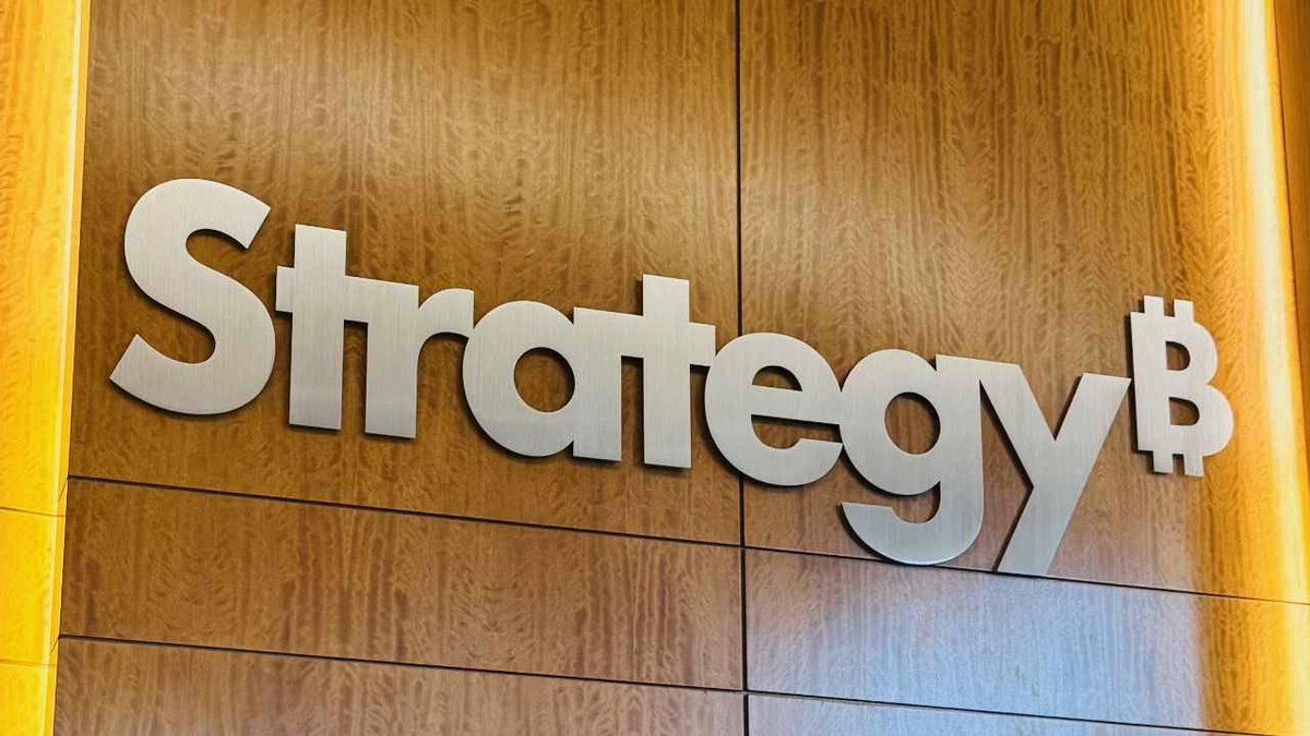 Sau cú sập của Bitcoin, cổ phiếu Strategy (MicroStrategy) bị bán mạnh vì lo ngại công ty có thể gặp rủi ro nợ và bị buộc thanh lý BTC. Để trấn an nhà đầu tư, Strategy công bố một chỉ số tín dụng mới cho thấy họ vẫn rất an toàn về tài chính.

Công ty